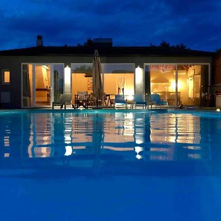 Вилла Sunlit Pool House Posidhonia  Экстерьер фото