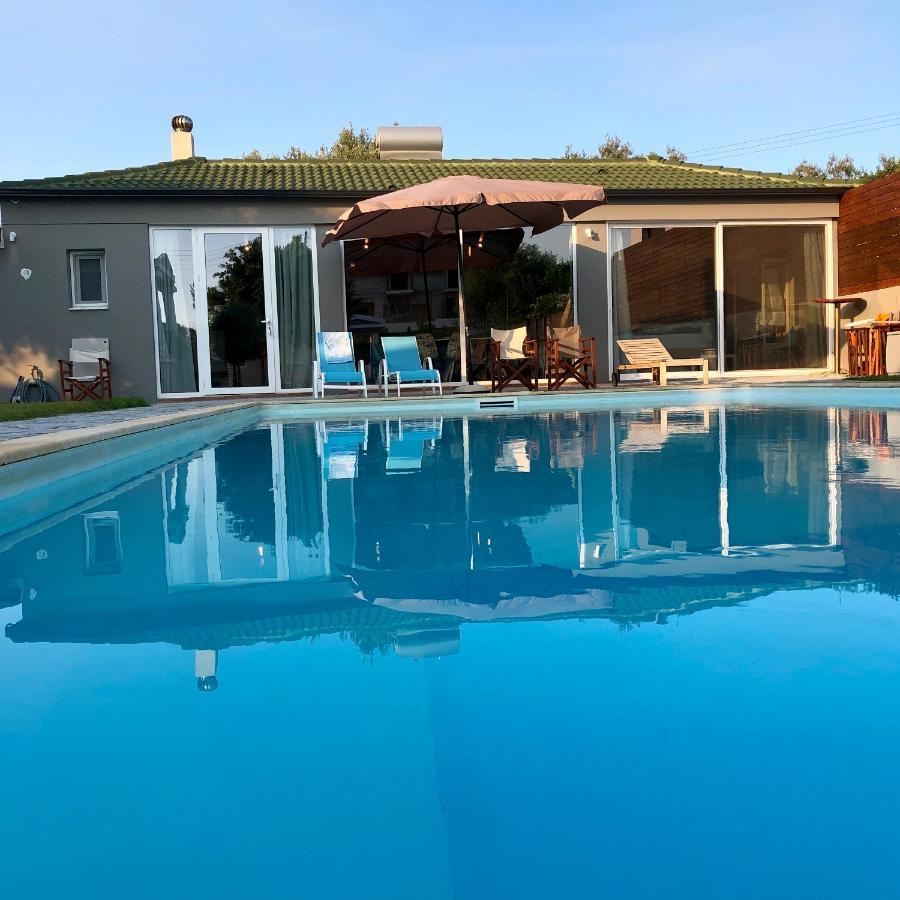 Вилла Sunlit Pool House Posidhonia  Экстерьер фото