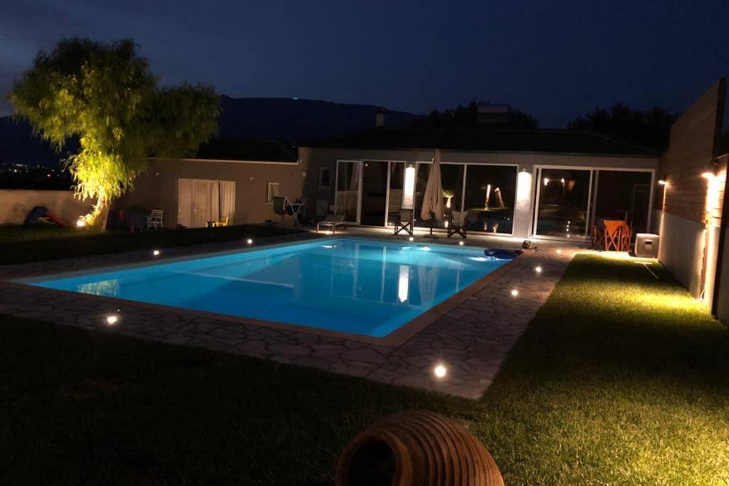 Вилла Sunlit Pool House Posidhonia  Экстерьер фото